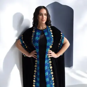 قُفطان قطيفة كوري مستورد درجة أولى مع تطريز سيناوي دسم هاند ميد بالكامل | Premium Imported Korean Velvet Kaftan with Rich Handmade Sinai Embroidery